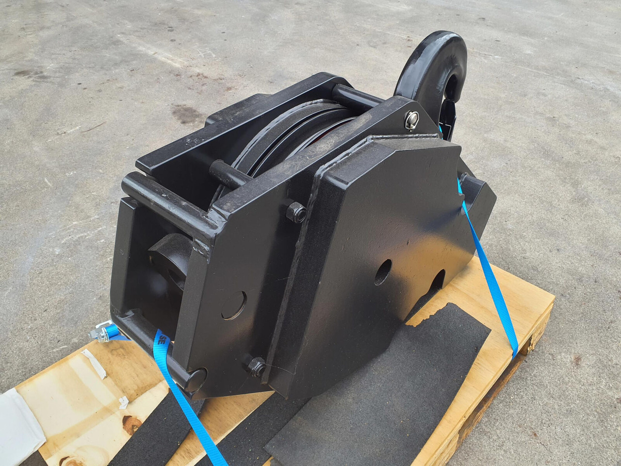 Liebherr Hookblock 23mm 1 sheave 31,2 t - Suku cadang untuk Derek semua medan: gambar 3 Liebherr Hookblock 23mm 1 sheave 31,2 t - Suku cadang untuk Derek semua medan: gambar 3