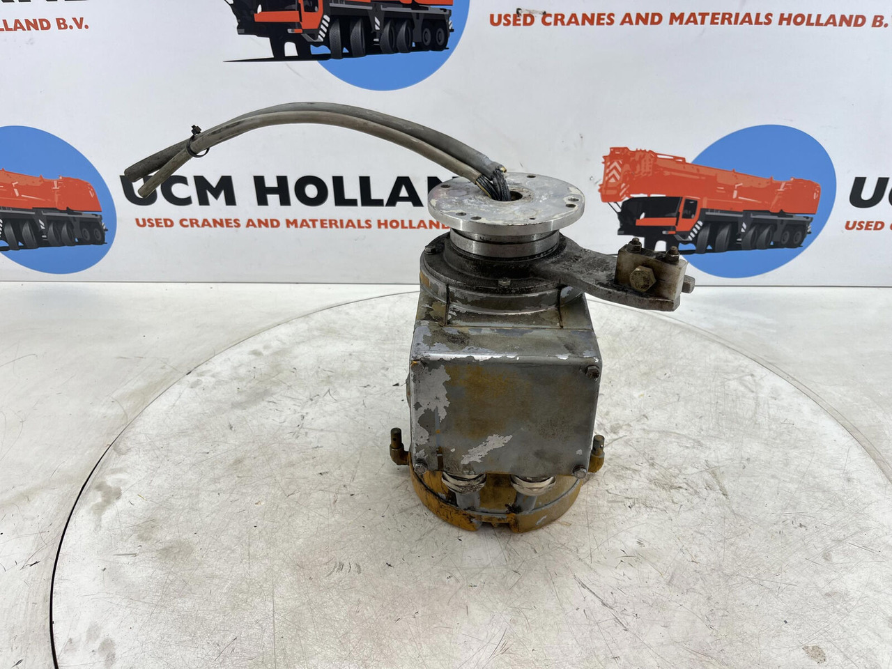 Liebherr LTM 1060-2 collecting ring - Suku cadang untuk Derek: gambar 5 Liebherr LTM 1060-2 collecting ring - Suku cadang untuk Derek: gambar 5