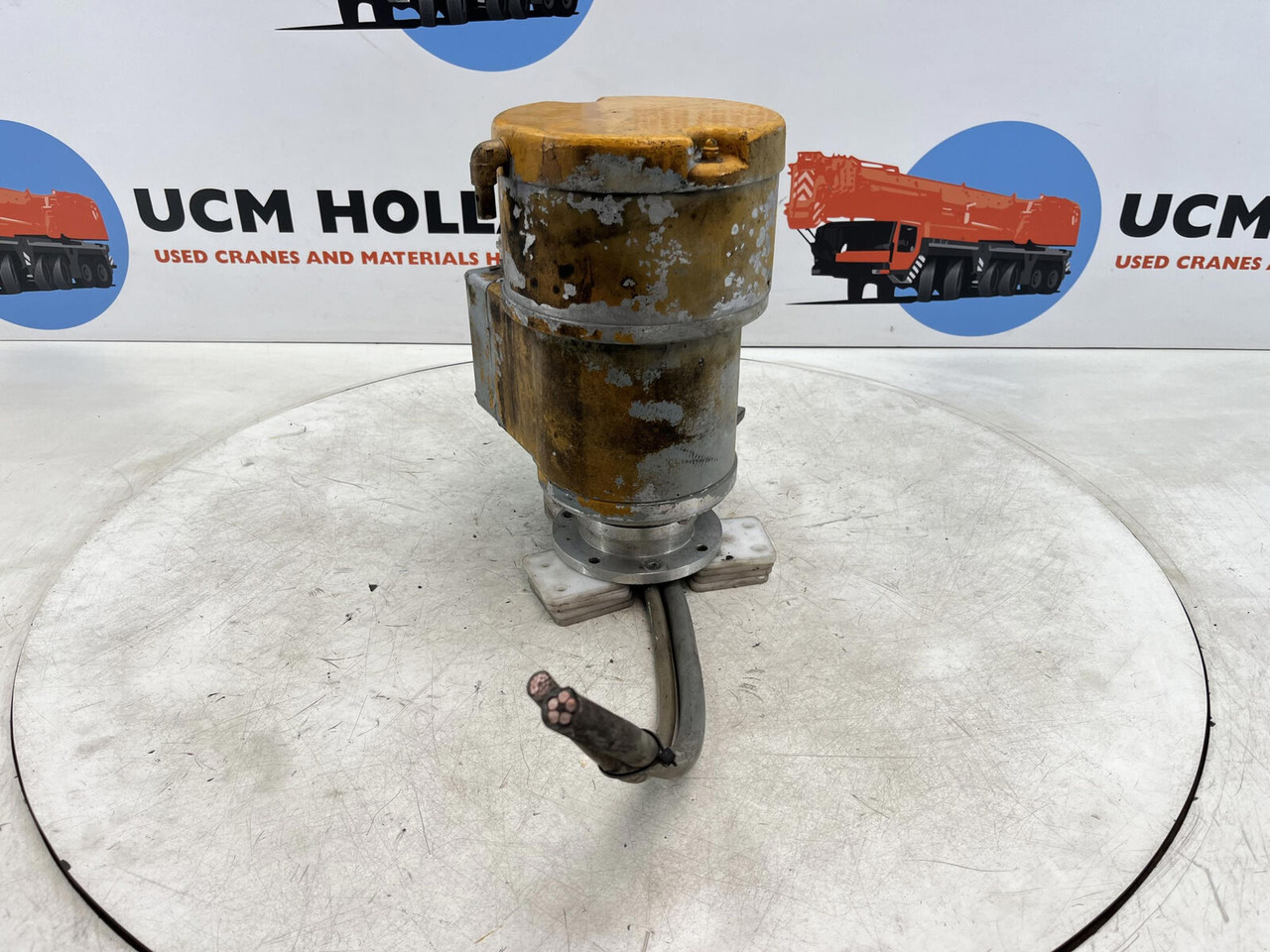 Liebherr LTM 1060-2 collecting ring - Suku cadang untuk Derek: gambar 2 Liebherr LTM 1060-2 collecting ring - Suku cadang untuk Derek: gambar 2