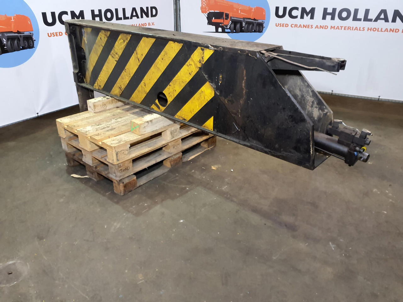 Terex AC 100 outrigger beam complete rear - Penangguhan untuk Derek bergerak: gambar 3 Terex AC 100 outrigger beam complete rear - Penangguhan untuk Derek bergerak: gambar 3