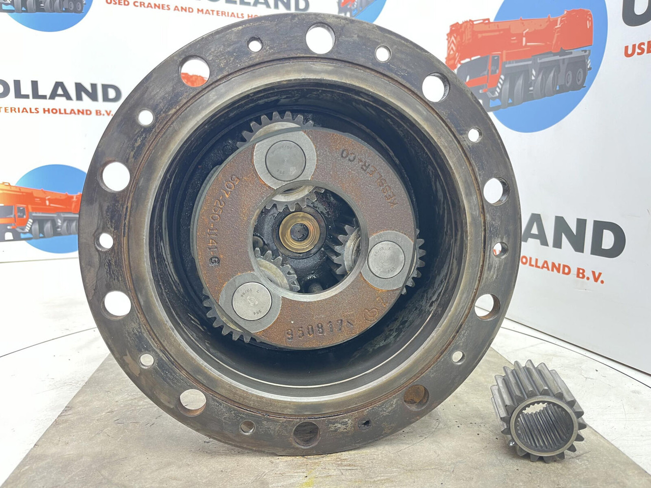 Terex AC 205 Planetary gear 17-24-67-32-3pl-H136-46 - Final drive untuk Derek bergerak: gambar 4 Terex AC 205 Planetary gear 17-24-67-32-3pl-H136-46 - Final drive untuk Derek bergerak: gambar 4