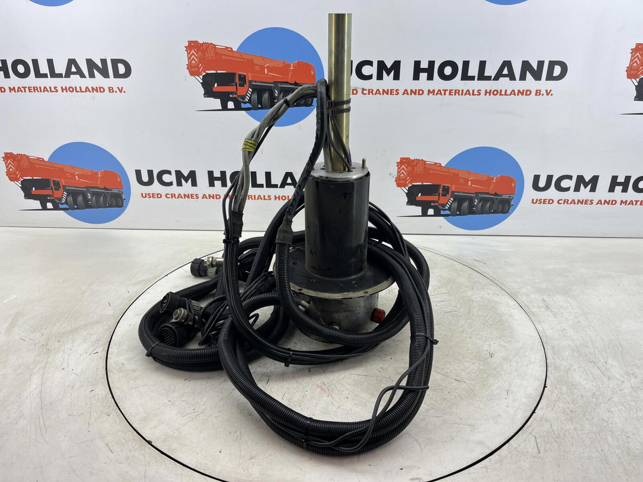 Terex AC slip ring assy - Sistem listrik untuk Derek: gambar 3 Terex AC slip ring assy - Sistem listrik untuk Derek: gambar 3