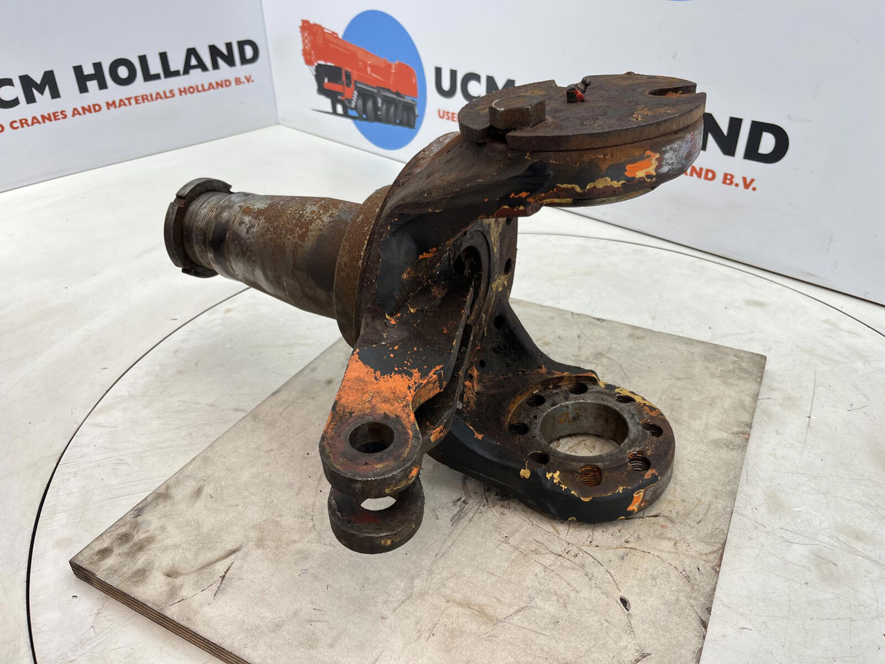 Terex HC 340 Steering knuckle 12 holes axle 1 - Buku jari kemudi untuk Derek bergerak: gambar 4 Terex HC 340 Steering knuckle 12 holes axle 1 - Buku jari kemudi untuk Derek bergerak: gambar 4