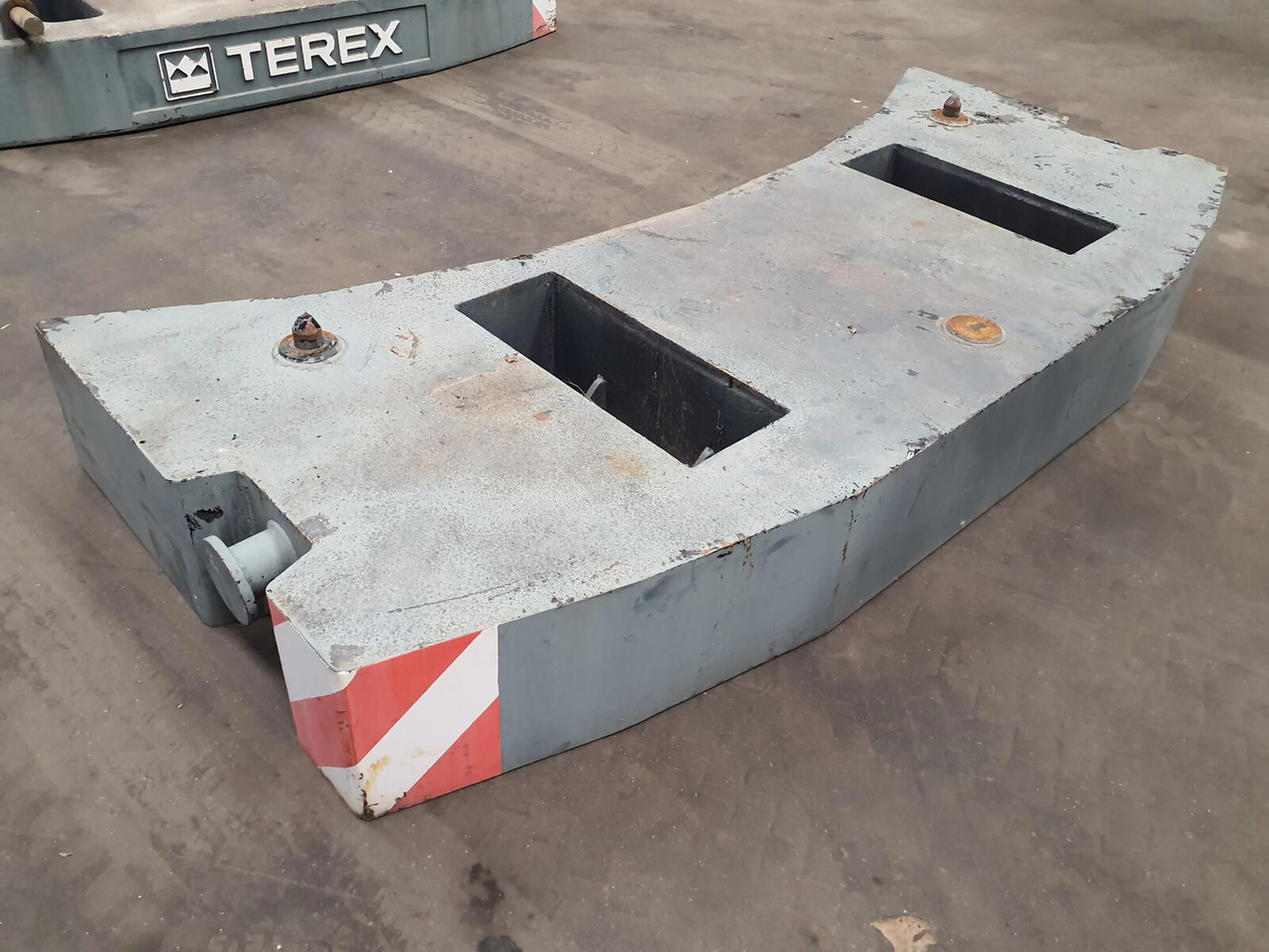 Terex Terex Demag Challenger 4200 counterweight 3.2 Ton - Counterweight untuk Derek bergerak: gambar 3 Terex Terex Demag Challenger 4200 counterweight 3.2 Ton - Counterweight untuk Derek bergerak: gambar 3