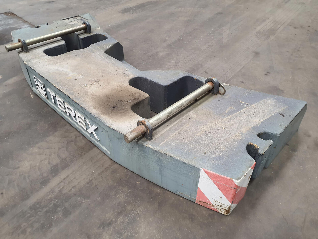 Terex Terex Demag Challenger 4200 counterweight 3.7 Ton - Counterweight untuk Derek bergerak: gambar 4 Terex Terex Demag Challenger 4200 counterweight 3.7 Ton - Counterweight untuk Derek bergerak: gambar 4