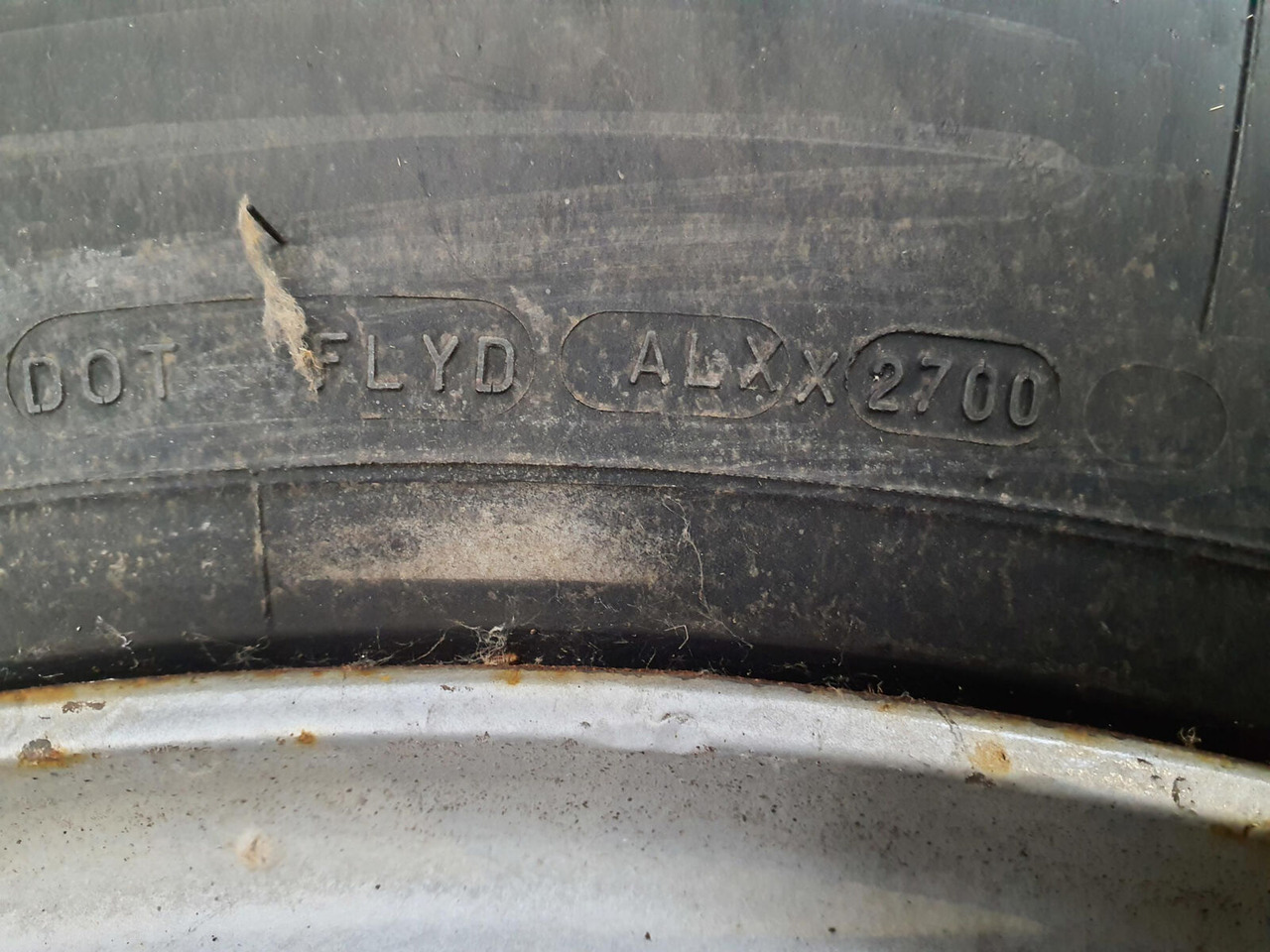 Terex Wheel 445/95R25 10 14.5 3p - Roda untuk Derek: gambar 3 Terex Wheel 445/95R25 10 14.5 3p - Roda untuk Derek: gambar 3