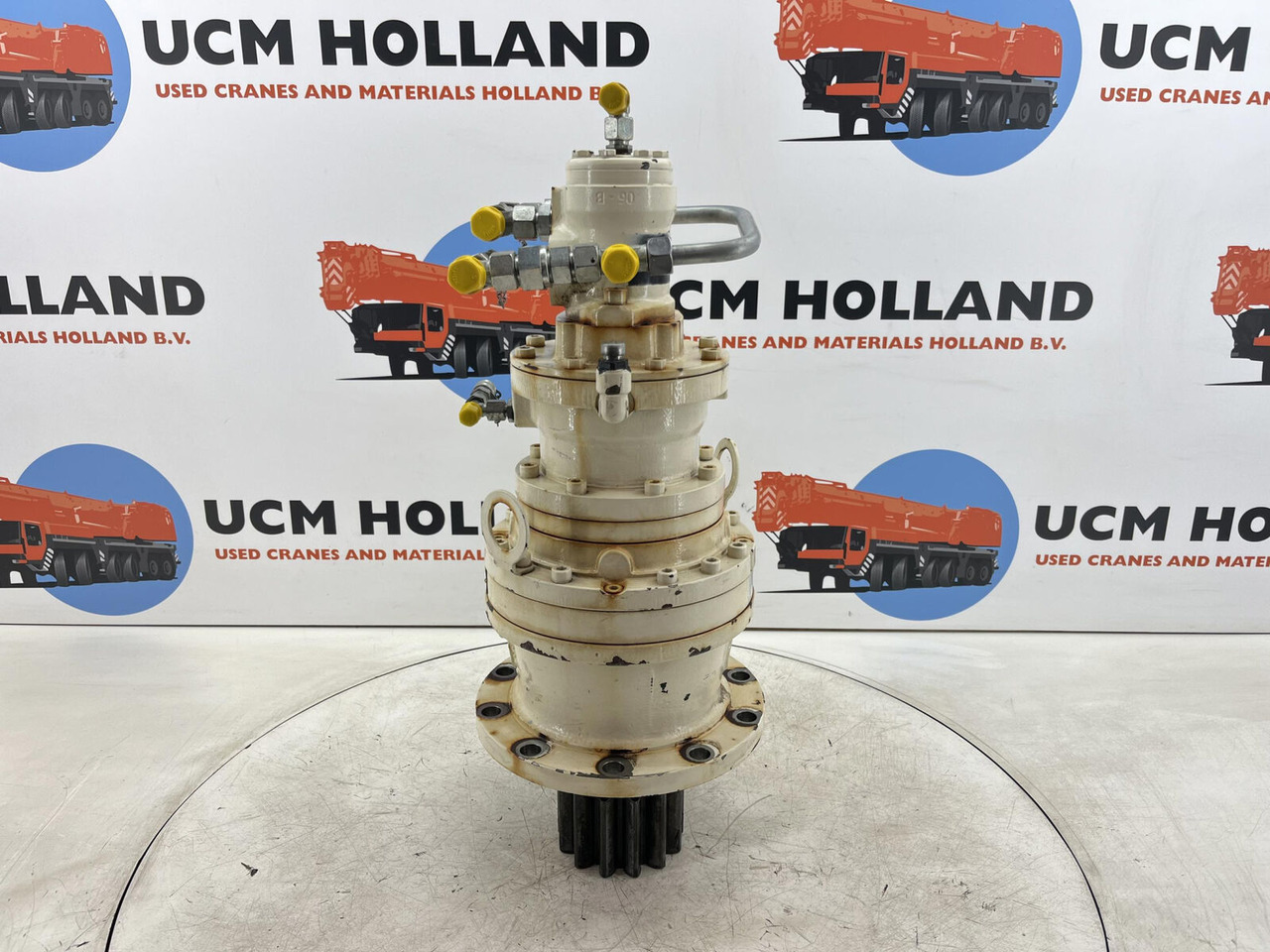 Terex challenger 3160 slewing gear - Motor ayun untuk Derek bergerak: gambar 1 Terex challenger 3160 slewing gear - Motor ayun untuk Derek bergerak: gambar 1