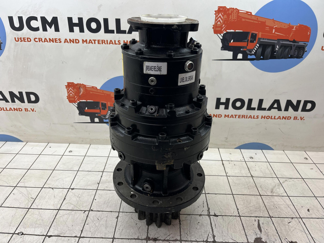 Terex slew gear - Motor ayun untuk Derek bergerak: gambar 2 Terex slew gear - Motor ayun untuk Derek bergerak: gambar 2