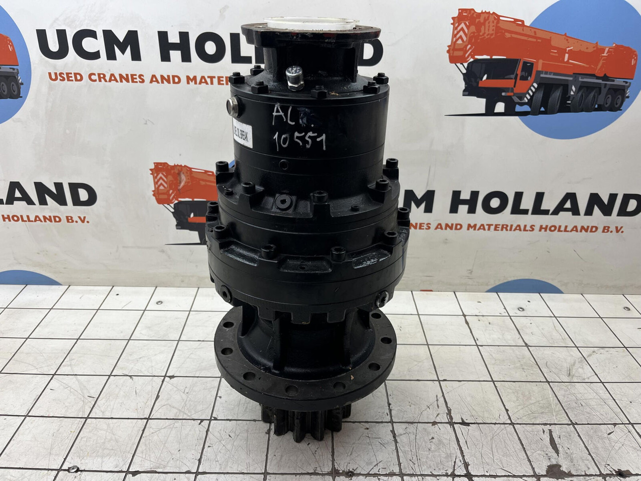 Terex slew gear - Motor ayun untuk Derek bergerak: gambar 3 Terex slew gear - Motor ayun untuk Derek bergerak: gambar 3