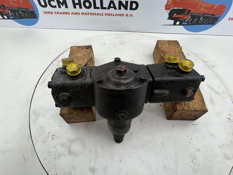ZF Steering Box 120bar - Roda gigi kemudi untuk Derek: gambar 5 ZF Steering Box 120bar - Roda gigi kemudi untuk Derek: gambar 5