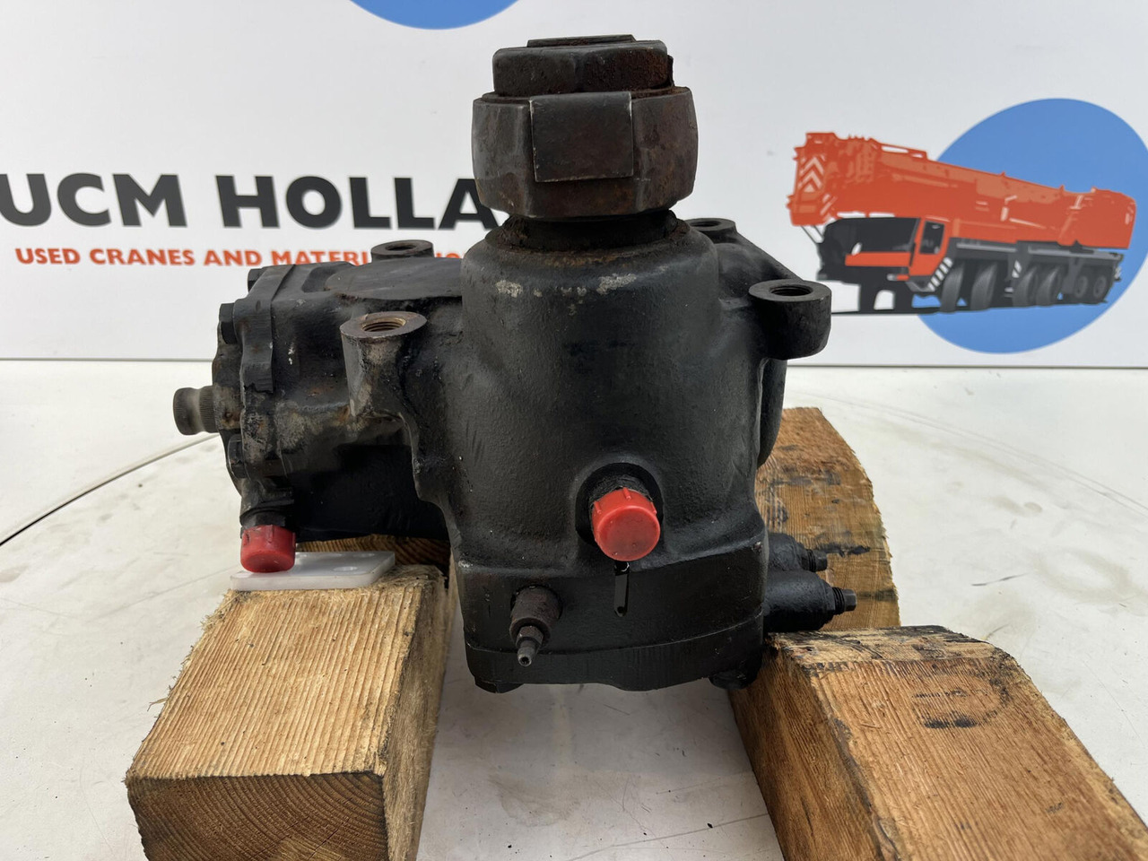 ZF Steering Box 130bar - Roda gigi kemudi untuk Derek bergerak: gambar 5 ZF Steering Box 130bar - Roda gigi kemudi untuk Derek bergerak: gambar 5