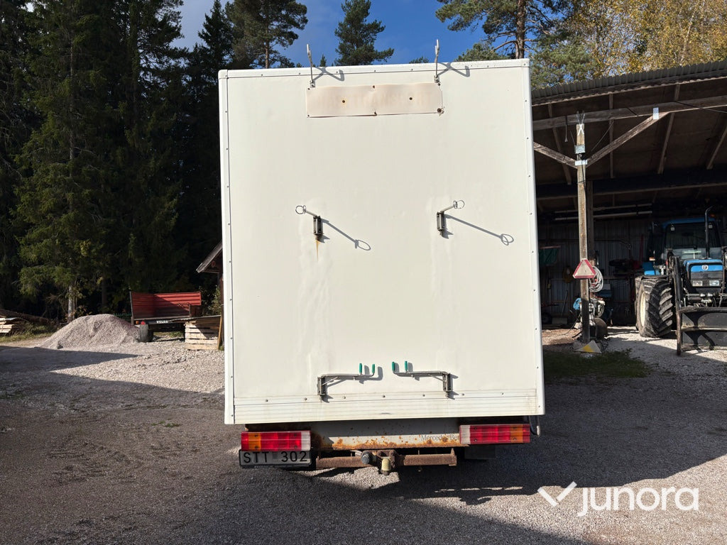 Hästtransport Mercedes-Benz 316 CDI - Alkoven: gambar 4 Hästtransport Mercedes-Benz 316 CDI - Alkoven: gambar 4
