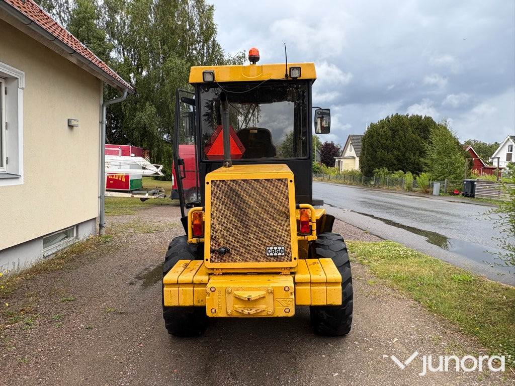 Hjullastare/Minilastare Case 121B - Wheel loader: gambar 4 Hjullastare/Minilastare Case 121B - Wheel loader: gambar 4
