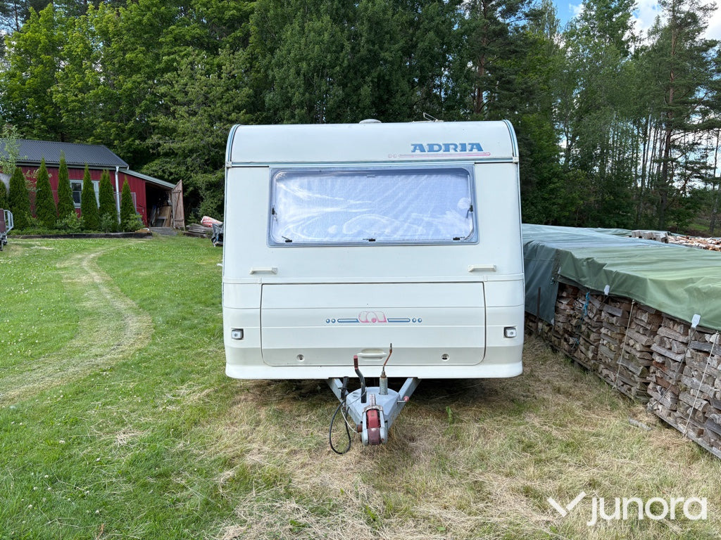 Husvagn - Adria - Karavan: gambar 2 Husvagn - Adria - Karavan: gambar 2