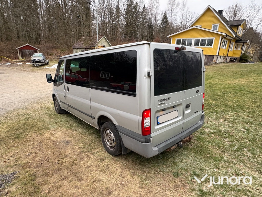 Skåpbil – Ford Transit - Van penumpang: gambar 3 Skåpbil – Ford Transit - Van penumpang: gambar 3