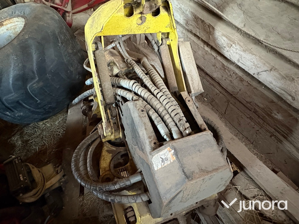 Skördaraggregat - Timberjack, H742 - Jatuh kepala: gambar 2 Skördaraggregat - Timberjack, H742 - Jatuh kepala: gambar 2