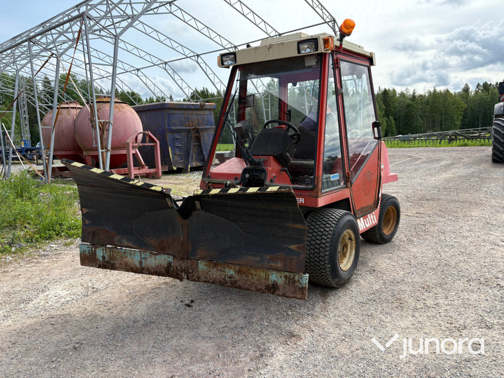 Trädgårdstraktor Bucher Multi 48 - Traktor kompak: gambar 2 Trädgårdstraktor Bucher Multi 48 - Traktor kompak: gambar 2