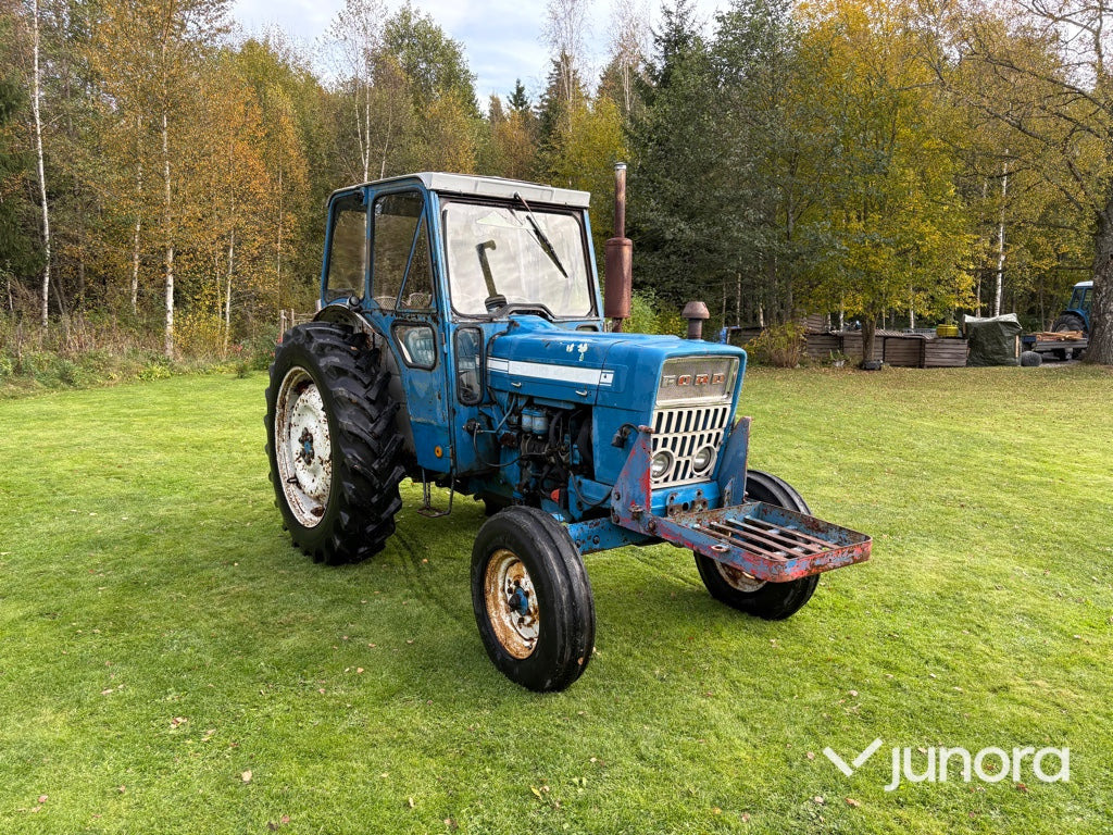 Traktor - Ford 4000 - Traktor: gambar 2 Traktor - Ford 4000 - Traktor: gambar 2