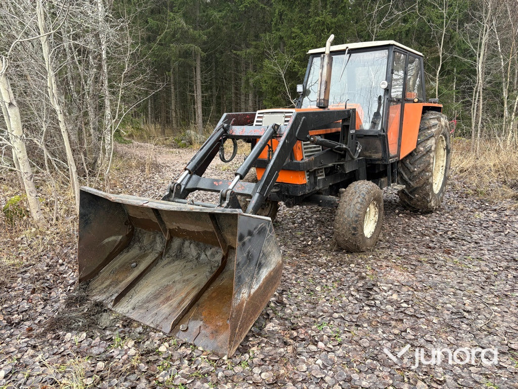 Traktor+ Frontlastare - Ursus, C 385 - Traktor: gambar 1 Traktor+ Frontlastare - Ursus, C 385 - Traktor: gambar 1
