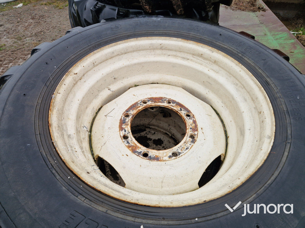 Traktordäck - Valmet 6400 - Roda untuk Traktor: gambar 4 Traktordäck - Valmet 6400 - Roda untuk Traktor: gambar 4