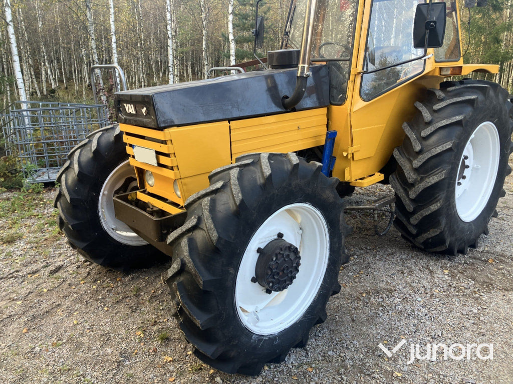 Valmet 802 Turbo - Traktor: gambar 4 Valmet 802 Turbo - Traktor: gambar 4