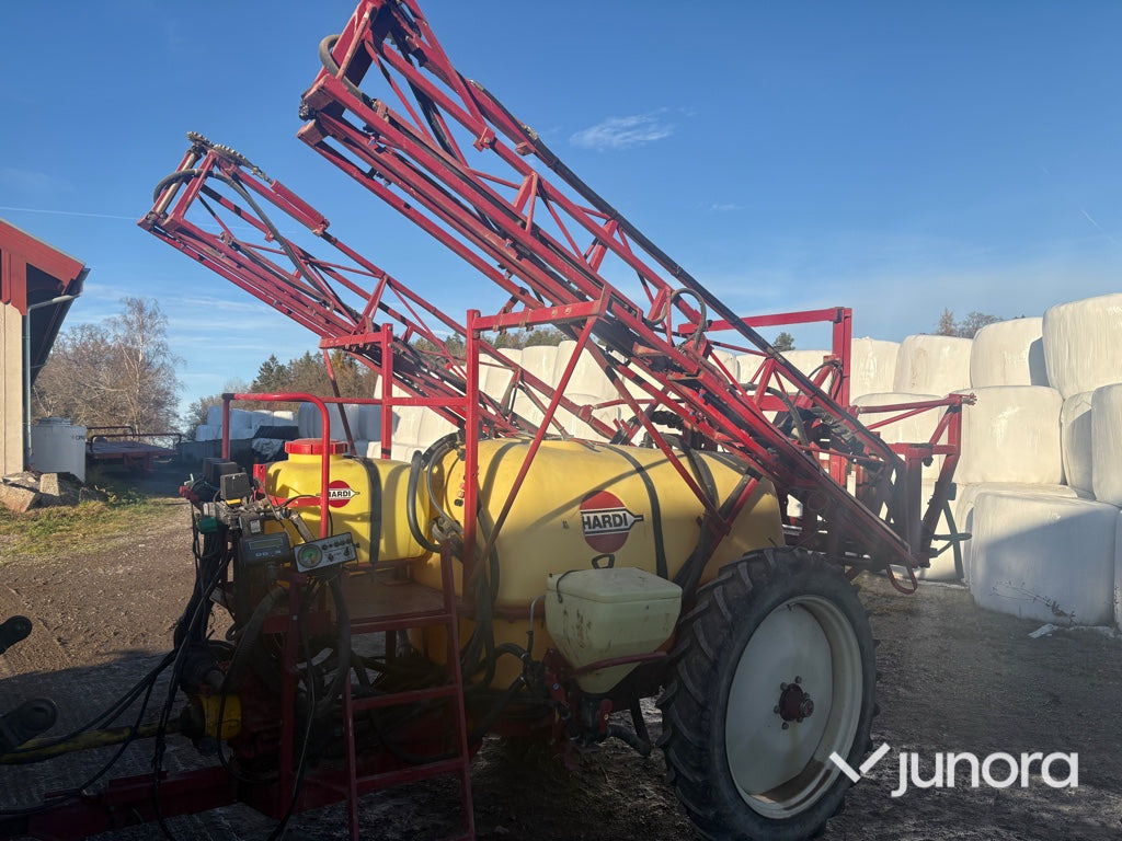 Penyemprot tertinggal Växtskyddsspruta - Hardi TY1500: gambar 1