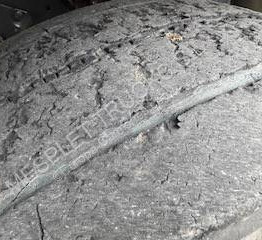 Iveco Trakker 310 - Truk flatbed: gambar 4 Iveco Trakker 310 - Truk flatbed: gambar 4