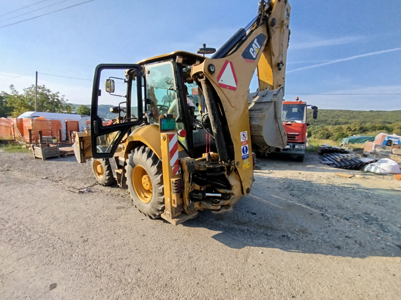 CATERPILLAR 472F2 - Backhoe loader: gambar 2 CATERPILLAR 472F2 - Backhoe loader: gambar 2