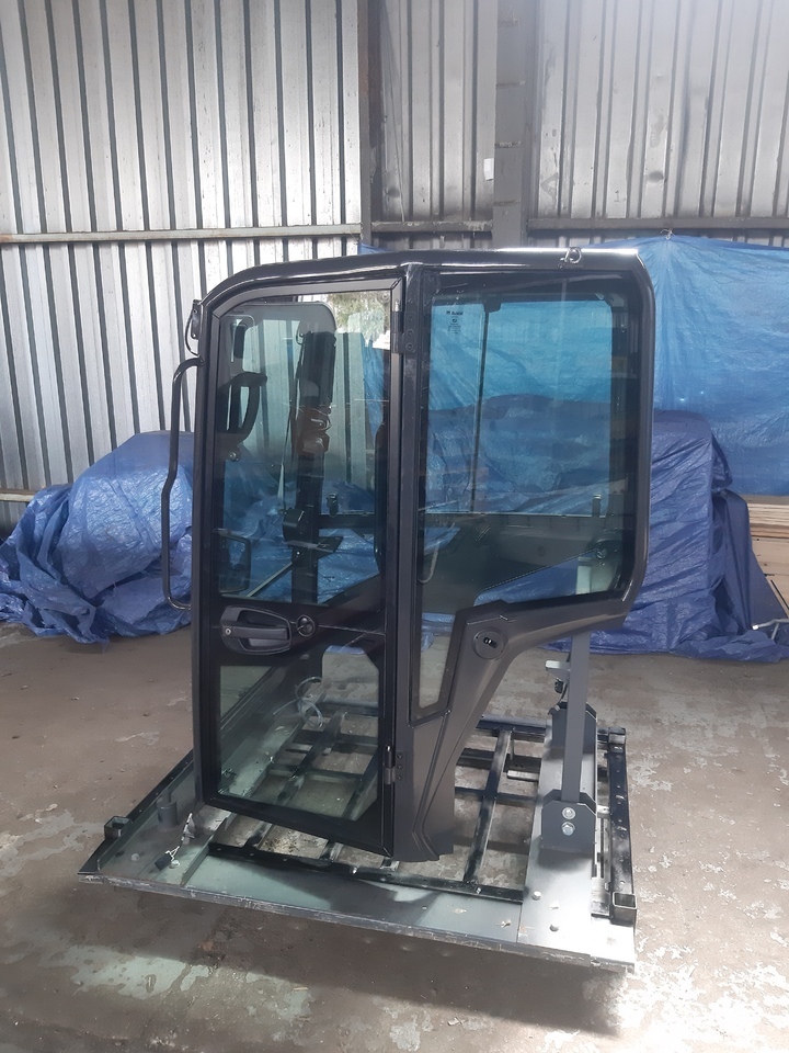 Cab for Bobcat E26,E32,E35,E42,E45,E50,E55 - Kabin dan interior untuk Ekskavator: gambar 1 Cab for Bobcat E26,E32,E35,E42,E45,E50,E55 - Kabin dan interior untuk Ekskavator: gambar 1