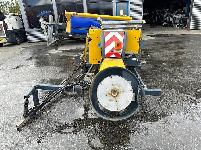 Nido Stratos B06-27 PAX - Penyebar pasir/ Garam: gambar 4 Nido Stratos B06-27 PAX - Penyebar pasir/ Garam: gambar 4