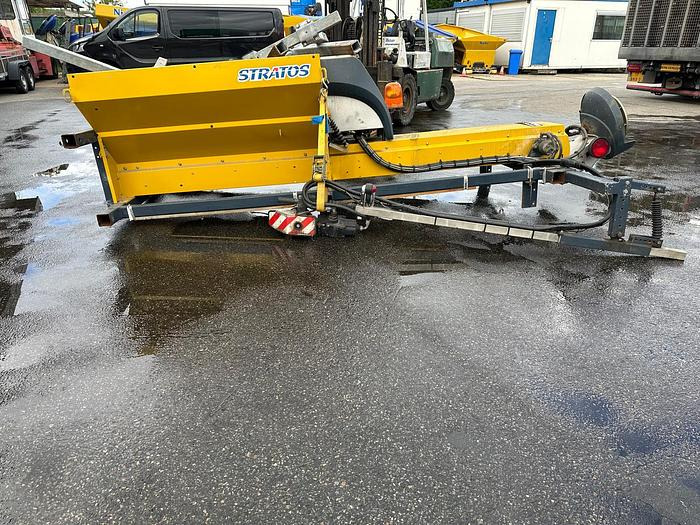 Nido Stratos B06-27 PAX - Penyebar pasir/ Garam: gambar 2 Nido Stratos B06-27 PAX - Penyebar pasir/ Garam: gambar 2