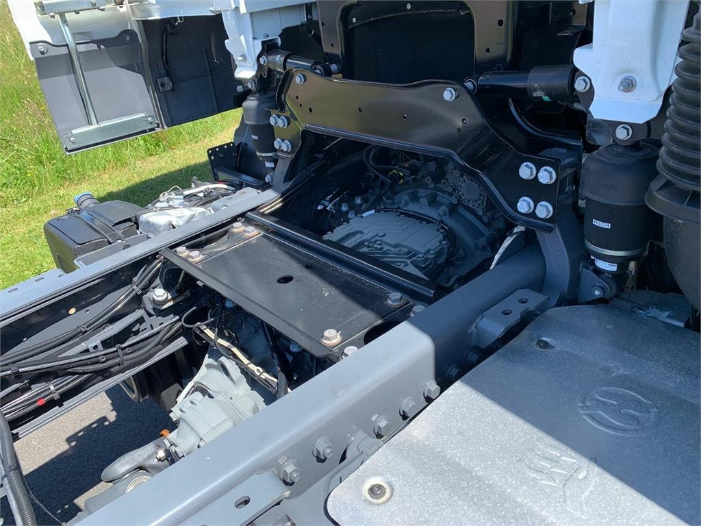 DAF XF 430 FAW 8x4*4 Tridem - Truk sasis: gambar 5 DAF XF 430 FAW 8x4*4 Tridem - Truk sasis: gambar 5