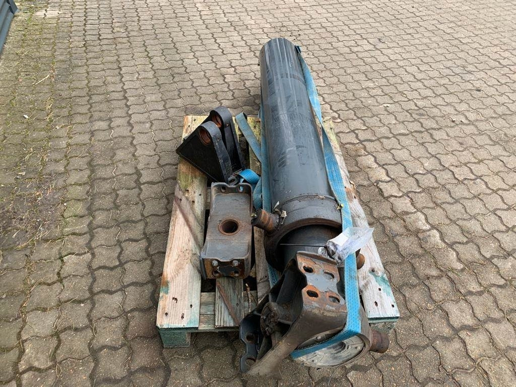 Edbro Tipstempel til 4 akslet tiptrailer - Hidrolika untuk Truk: gambar 3 Edbro Tipstempel til 4 akslet tiptrailer - Hidrolika untuk Truk: gambar 3