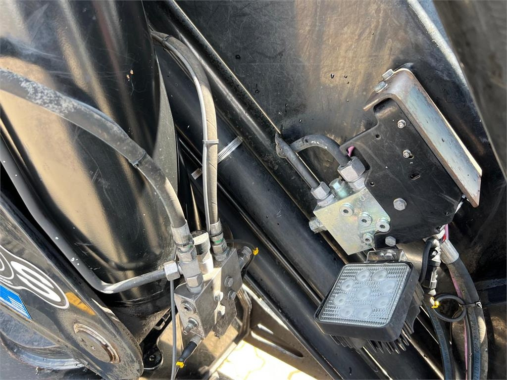 Derek pemuat untuk Truk HMF 2820K5 RCS: gambar 7