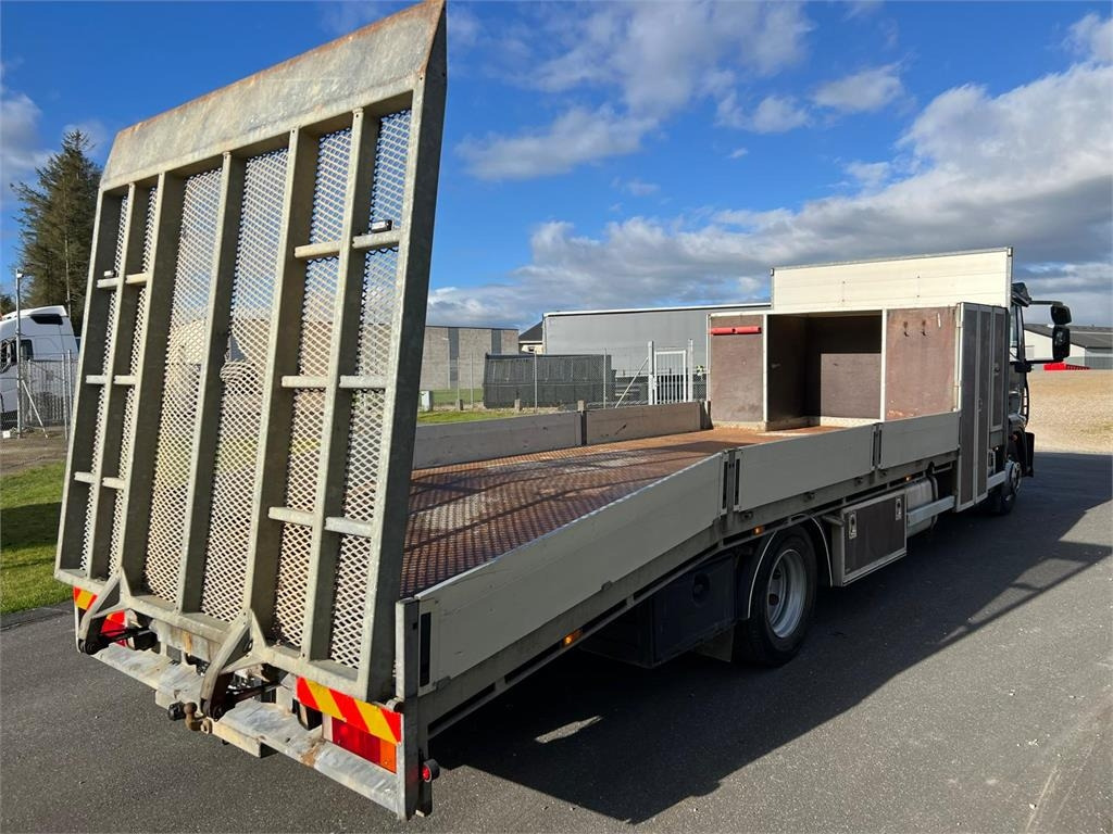 Iveco Euro Cargo 120 E22 - Truk pengangkut mobil: gambar 4 Iveco Euro Cargo 120 E22 - Truk pengangkut mobil: gambar 4