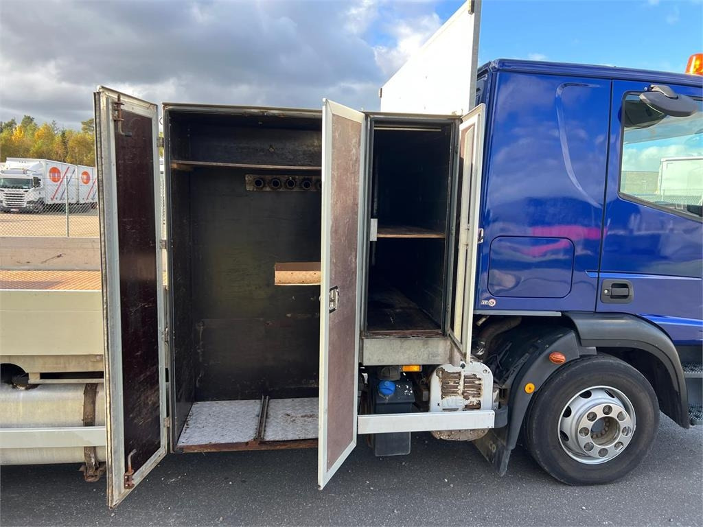 Iveco Euro Cargo 120 E22 - Truk pengangkut mobil: gambar 5 Iveco Euro Cargo 120 E22 - Truk pengangkut mobil: gambar 5