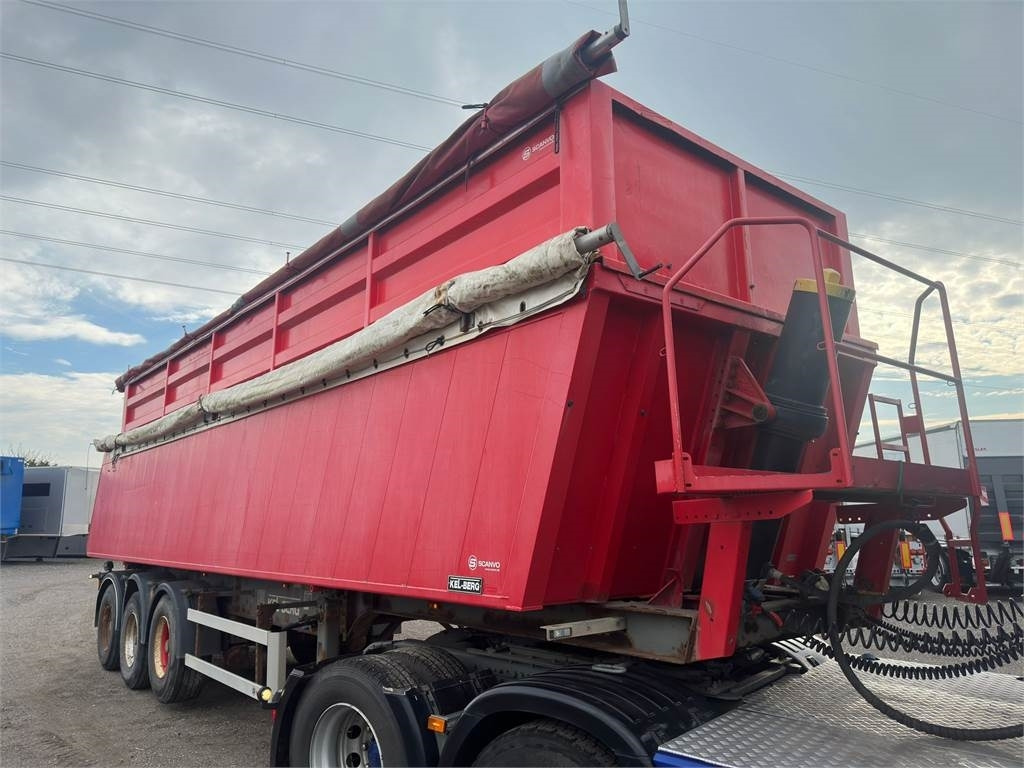 Kel-Berg 30m3 + 16m3 aftagelig top - Semi-trailer jungkit: gambar 1 Kel-Berg 30m3 + 16m3 aftagelig top - Semi-trailer jungkit: gambar 1
