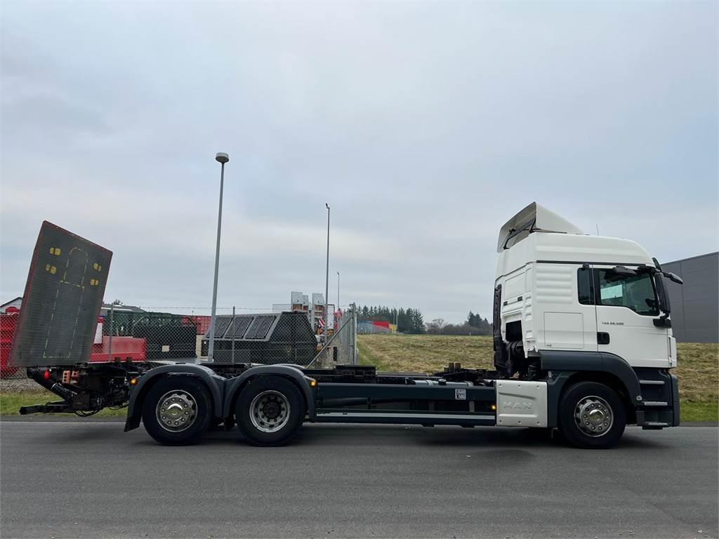 Pengangkut kontainer/ Container truck MAN TGS 26-500 6x2-4 LL: gambar 1