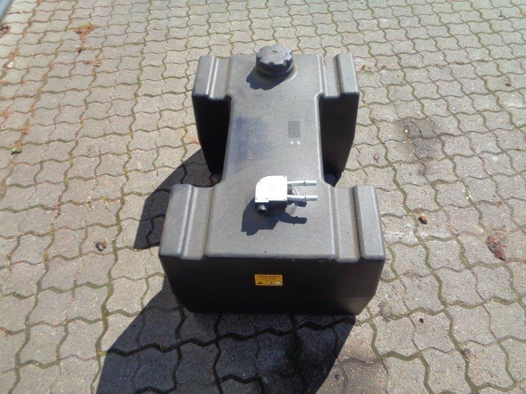 Mercedes-Benz 100 L plast (H formet) Dieseltank - Tangki bahan bakar untuk Truk: gambar 3 Mercedes-Benz 100 L plast (H formet) Dieseltank - Tangki bahan bakar untuk Truk: gambar 3