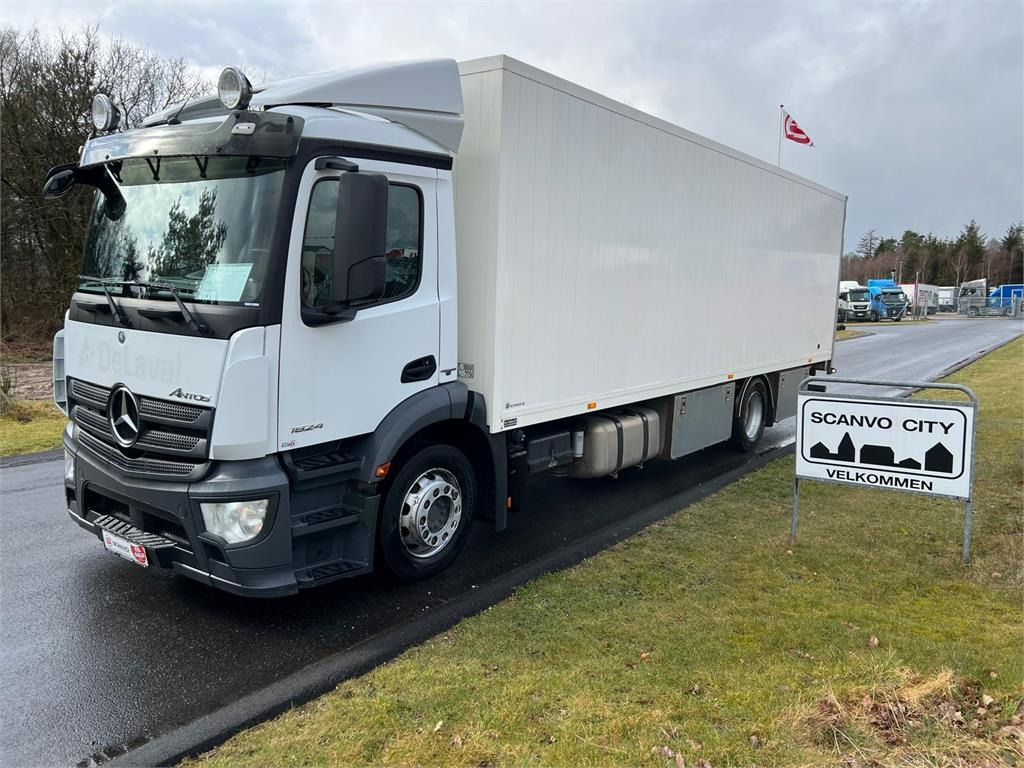 Mercedes-Benz Antos 1824 LnR - Truk box: gambar 3 Mercedes-Benz Antos 1824 LnR - Truk box: gambar 3