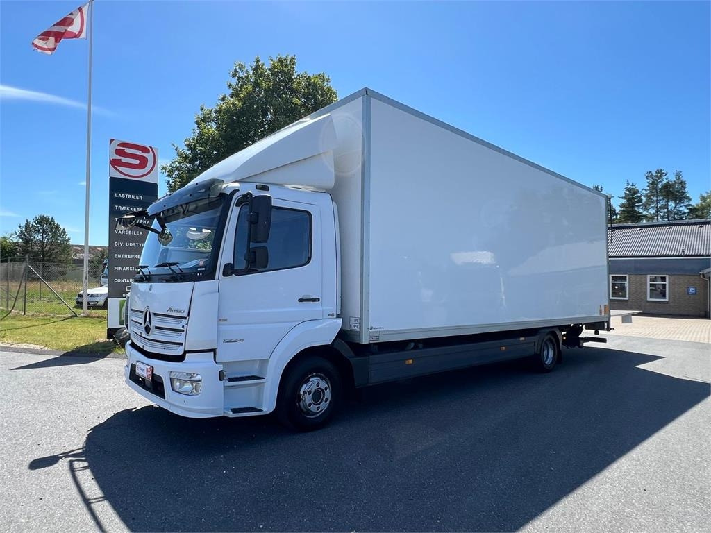 Mercedes-Benz Atego 1224 LnR - Truk box: gambar 1 Mercedes-Benz Atego 1224 LnR - Truk box: gambar 1