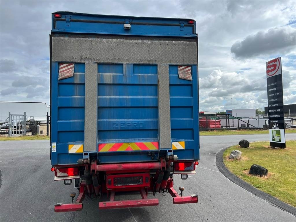 Scania P320 DB 4x2 MLB - low entry - Truk box: gambar 3 Scania P320 DB 4x2 MLB - low entry - Truk box: gambar 3