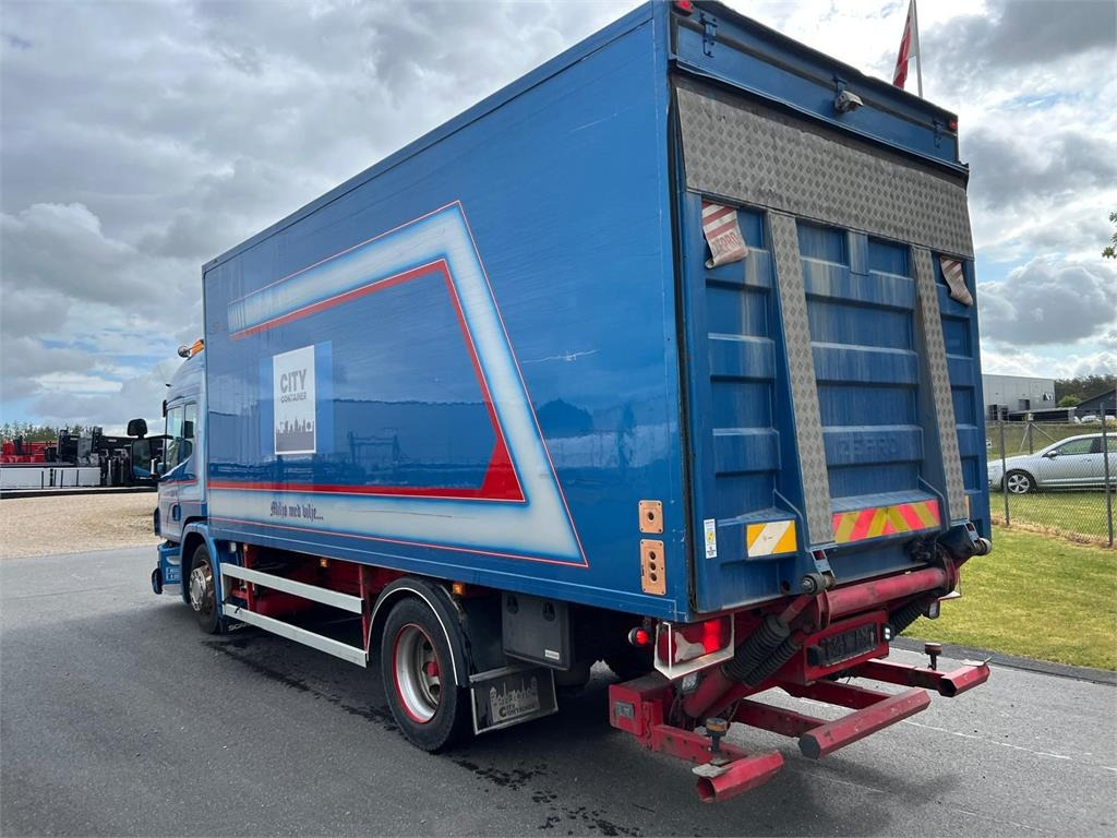 Scania P320 DB 4x2 MLB - low entry - Truk box: gambar 5 Scania P320 DB 4x2 MLB - low entry - Truk box: gambar 5