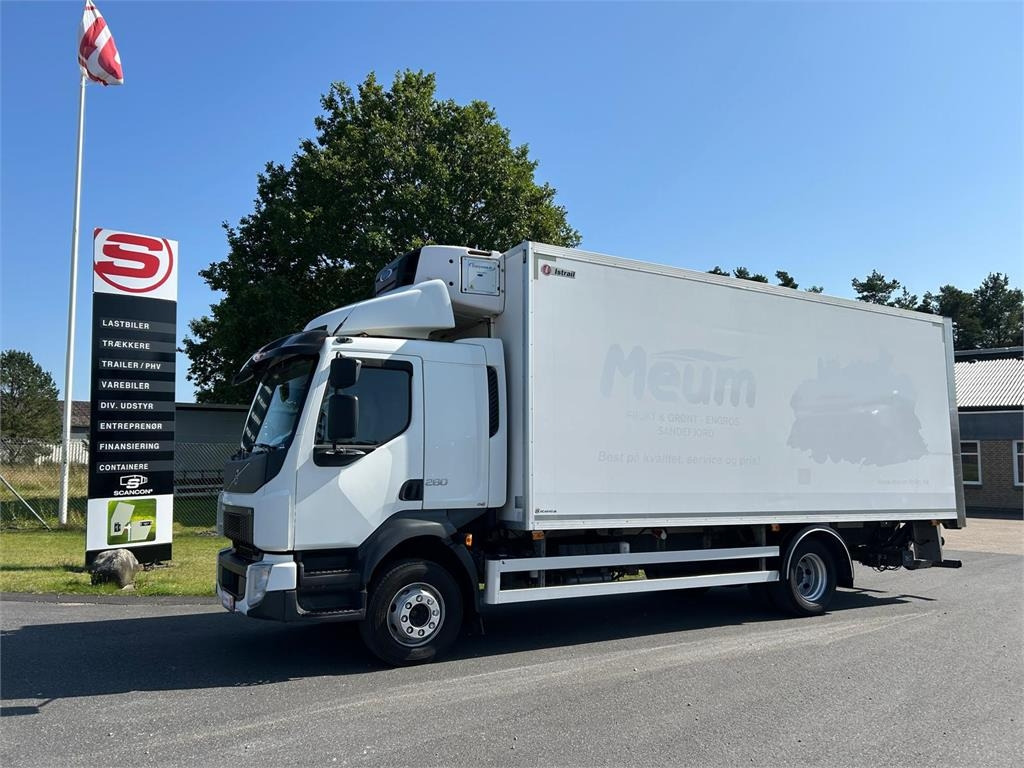Volvo FL 280 (12 ton) Dobbelt compartment - Truk berpendingin: gambar 1 Volvo FL 280 (12 ton) Dobbelt compartment - Truk berpendingin: gambar 1
