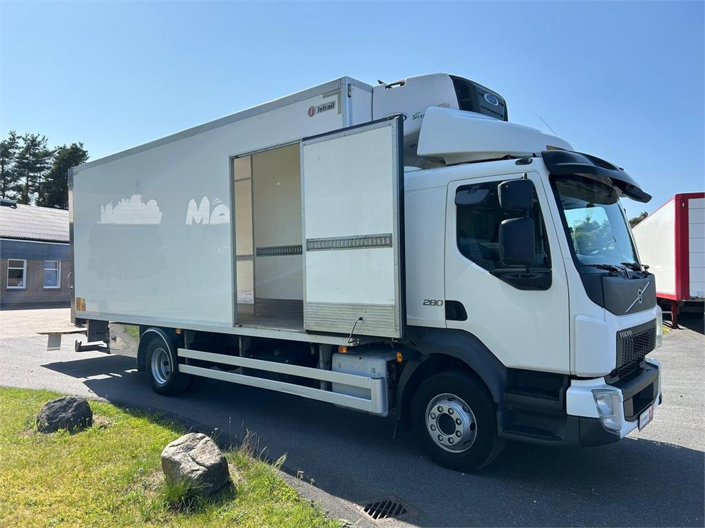 Volvo FL 280 (12 ton) Dobbelt compartment - Truk berpendingin: gambar 2 Volvo FL 280 (12 ton) Dobbelt compartment - Truk berpendingin: gambar 2