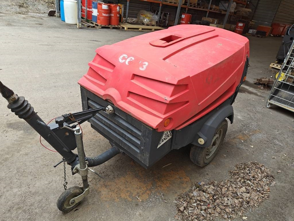 Atlas Copco XAS 47 - Kompresor udara: gambar 2 Atlas Copco XAS 47 - Kompresor udara: gambar 2