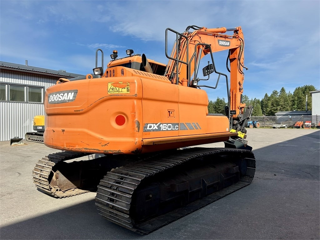 Doosan DX160LC-3 KALLISTAJA+PYÖRITTÄJÄ - Ekskavator perayap: gambar 4 Doosan DX160LC-3 KALLISTAJA+PYÖRITTÄJÄ - Ekskavator perayap: gambar 4