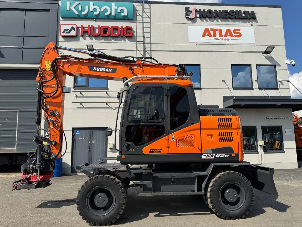 Doosan DX165W-5 PYÖRITTÄJÄLLÄ  - Ekskavator roda: gambar 1 Doosan DX165W-5 PYÖRITTÄJÄLLÄ  - Ekskavator roda: gambar 1