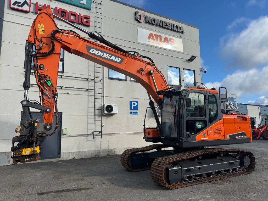 Doosan DX180LC-5 PYÖRITTÄJÄLLÄ - Ekskavator perayap: gambar 2 Doosan DX180LC-5 PYÖRITTÄJÄLLÄ - Ekskavator perayap: gambar 2