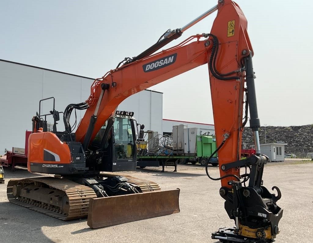 Doosan DX235LCR-5 DOZER - Ekskavator perayap: gambar 3 Doosan DX235LCR-5 DOZER - Ekskavator perayap: gambar 3